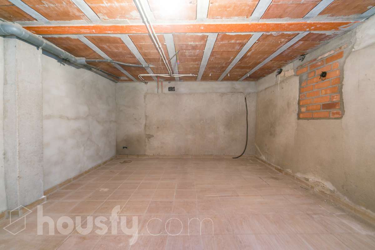 Casa 4 habitaciones con patio en Sant Marti de Tous-49