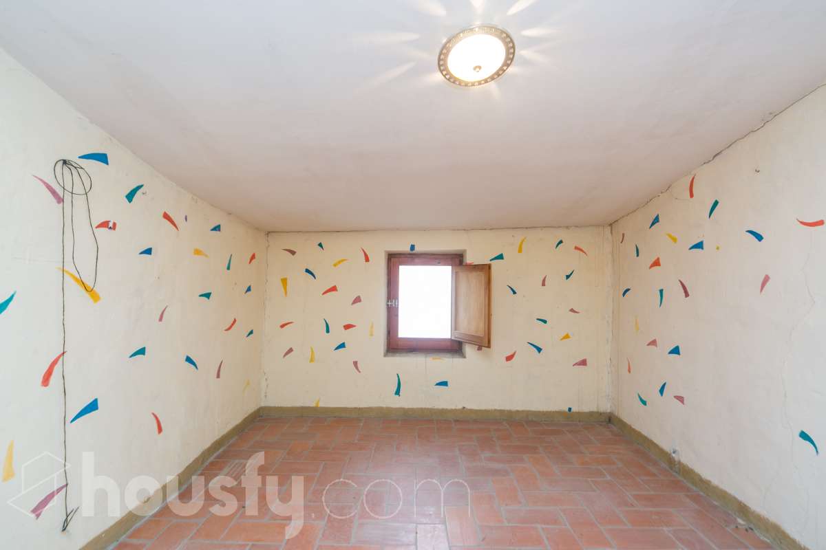 Casa 4 habitaciones con patio en Sant Marti de Tous-15