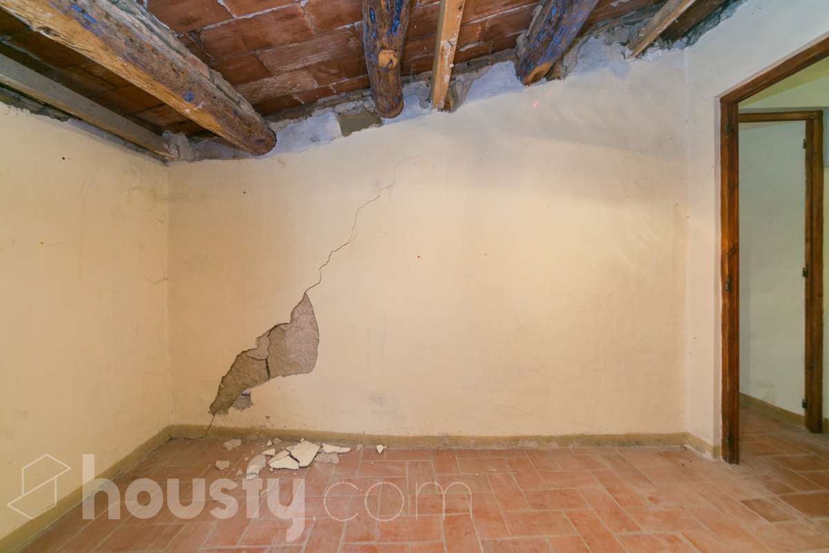 Casa 4 habitaciones con patio en Sant Marti de Tous-16