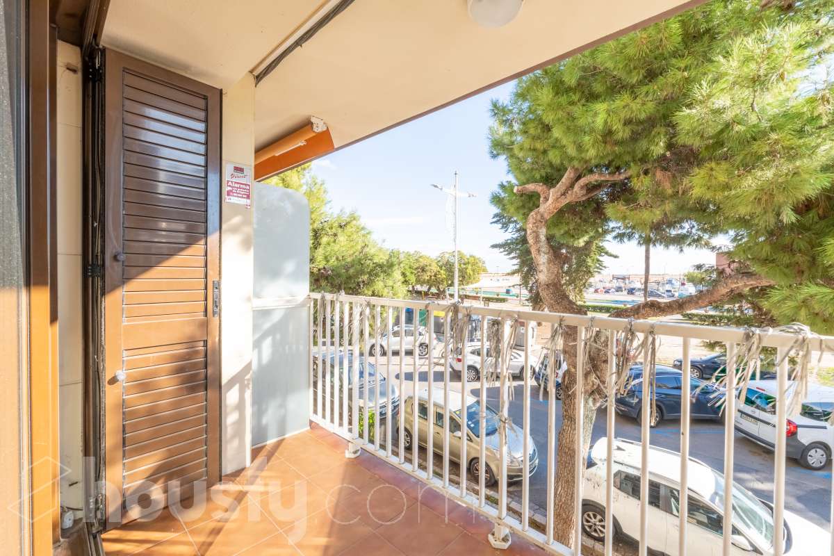 Àmplio piso en el Barrio  Marítimo de  Vilanova i la Geltrú-2