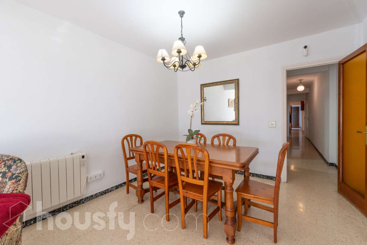 Àmplio piso en el Barrio  Marítimo de  Vilanova i la Geltrú-6