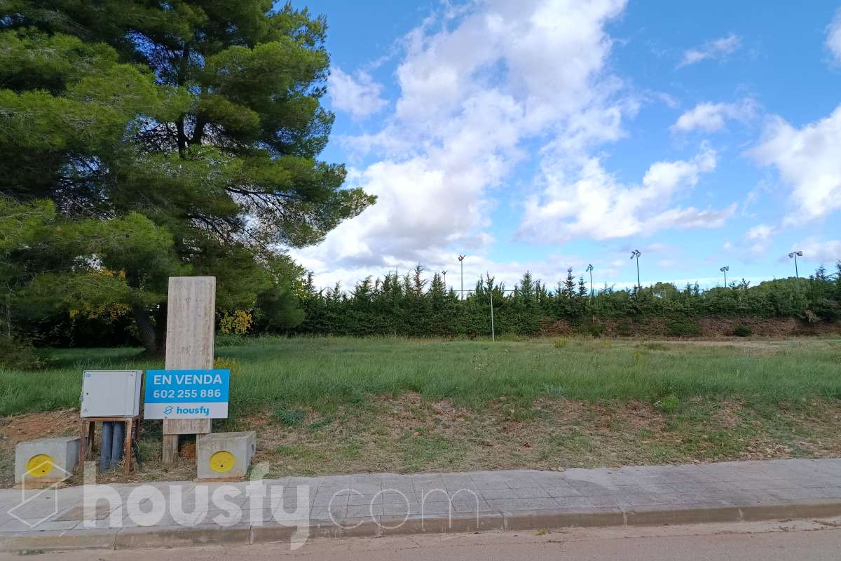 Solar urbano en Pacs del Penedès-15
