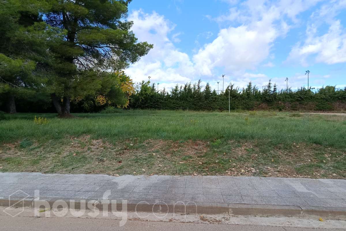 Solar urbano en Pacs del Penedès-19