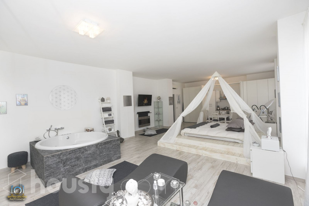 Appartamento in vendita a Piazza Piccapietra