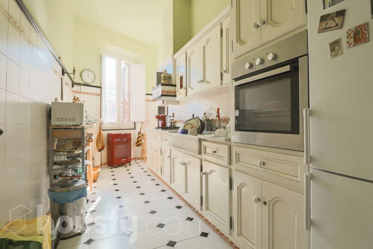 Fantástico Edificio en venta-22