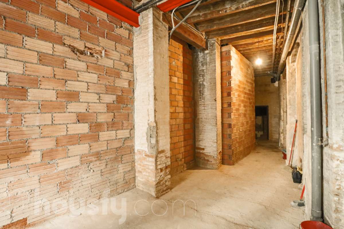 Fantástico Edificio en venta-32