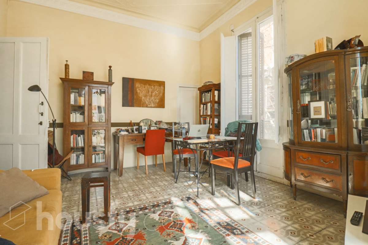 Fantástico Edificio en venta-7