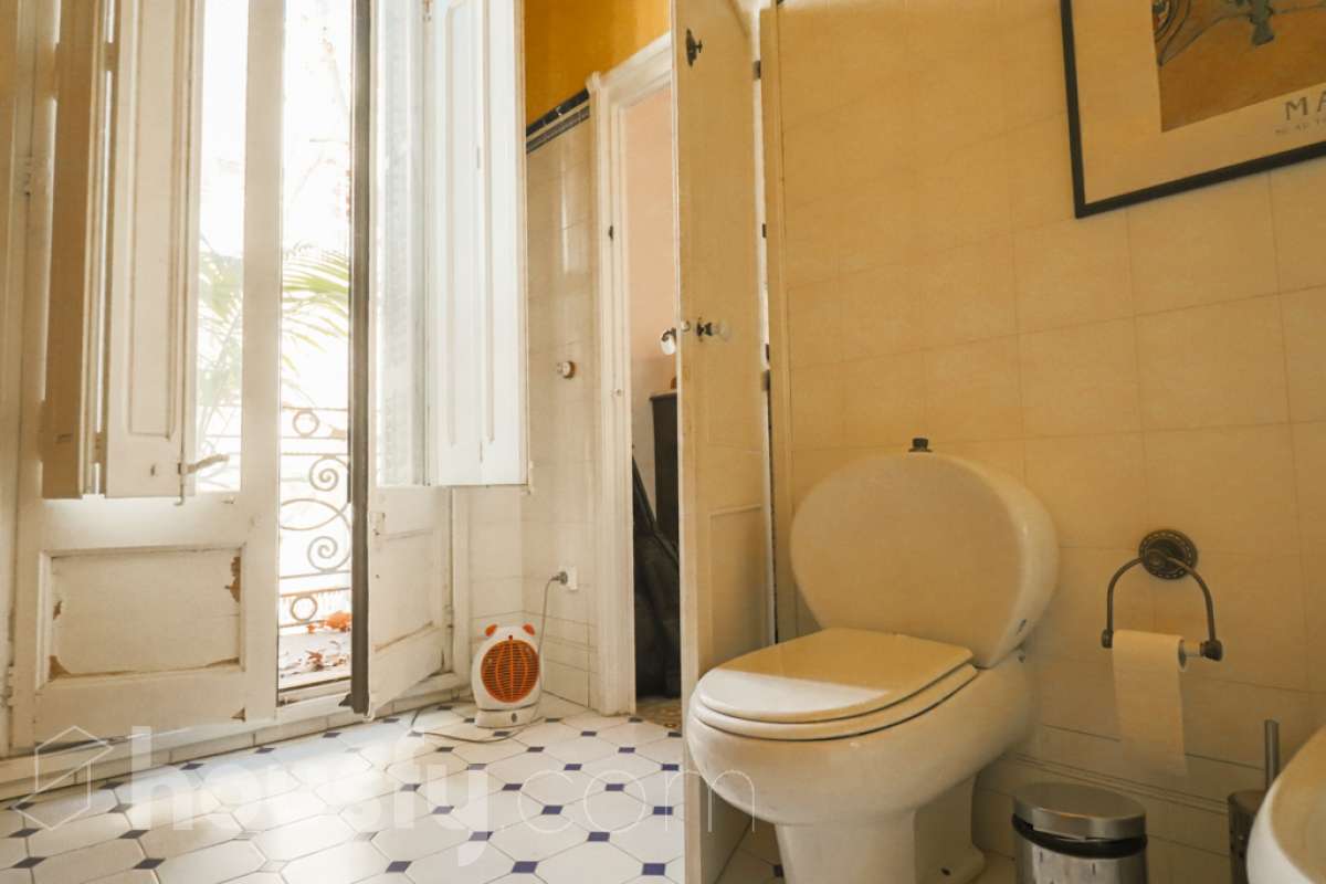 Fantástico Edificio en venta-17