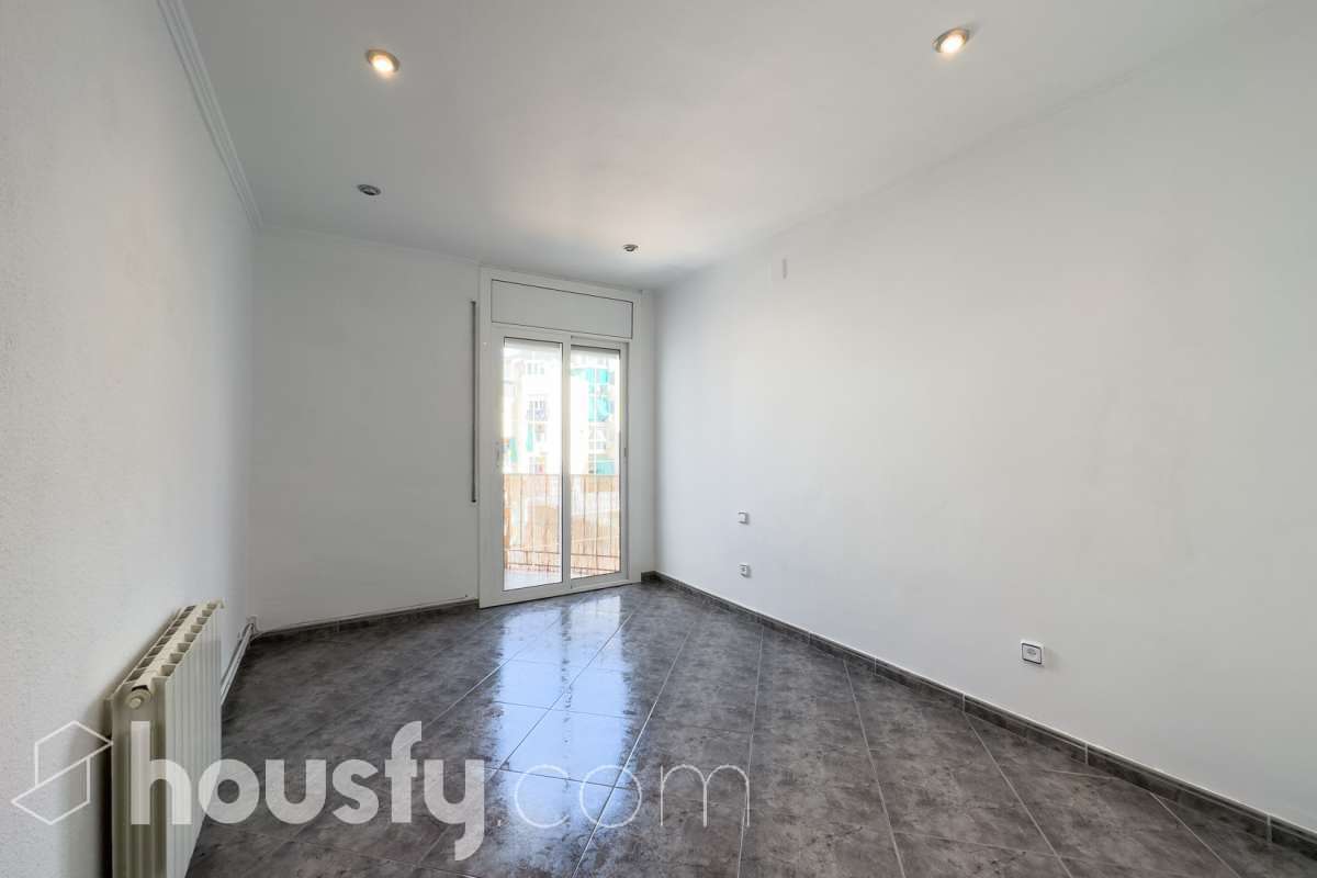 Espléndido piso en Santa Coloma de Gramenet-5