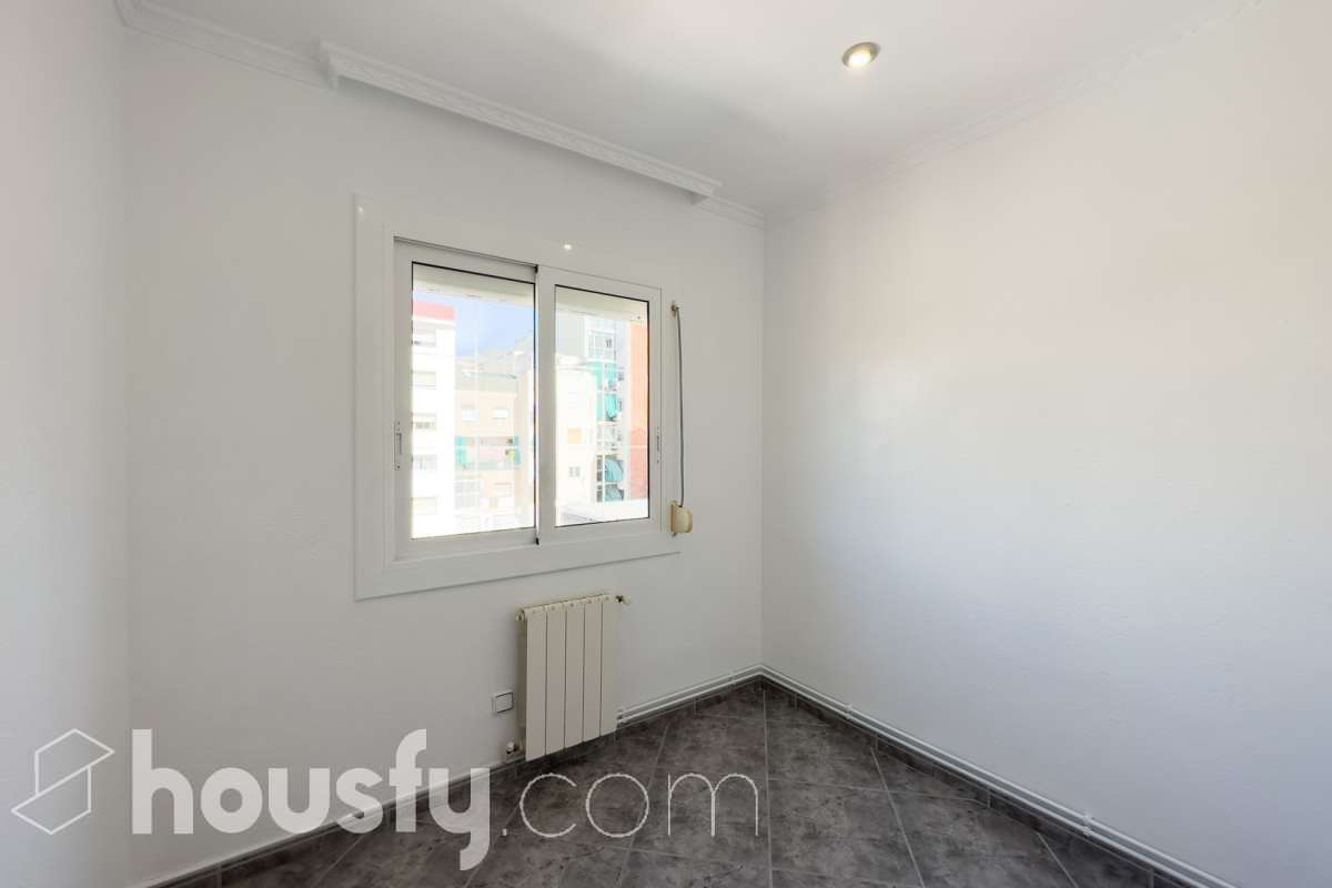 Espléndido piso en Santa Coloma de Gramenet-6