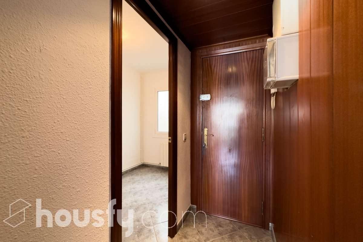 Espléndido piso en Santa Coloma de Gramenet-14