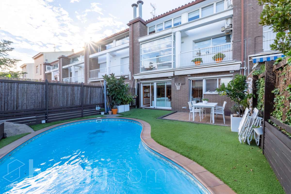 Casa con piscina-42