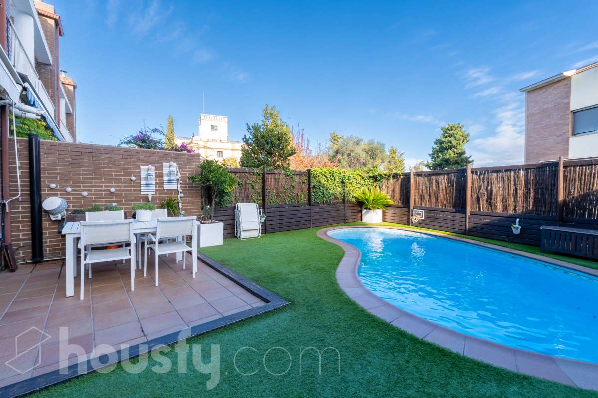 Casa con piscina-38