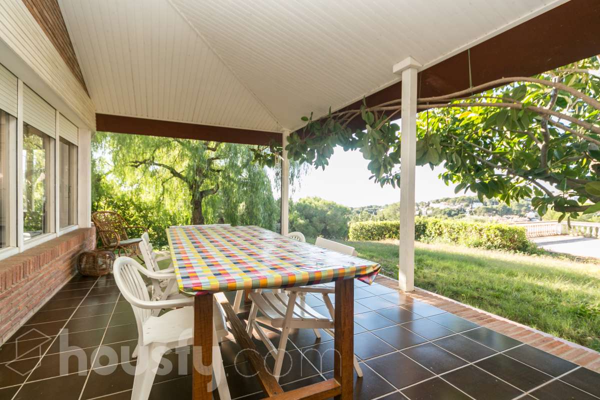 Espectacular casa con vistas al mar y 3.942 m² de parcela-64