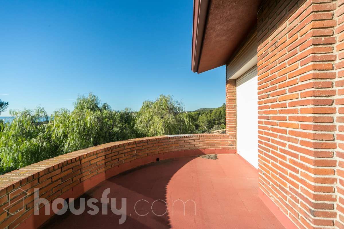 Espectacular casa con vistas al mar y 3.942 m² de parcela-20