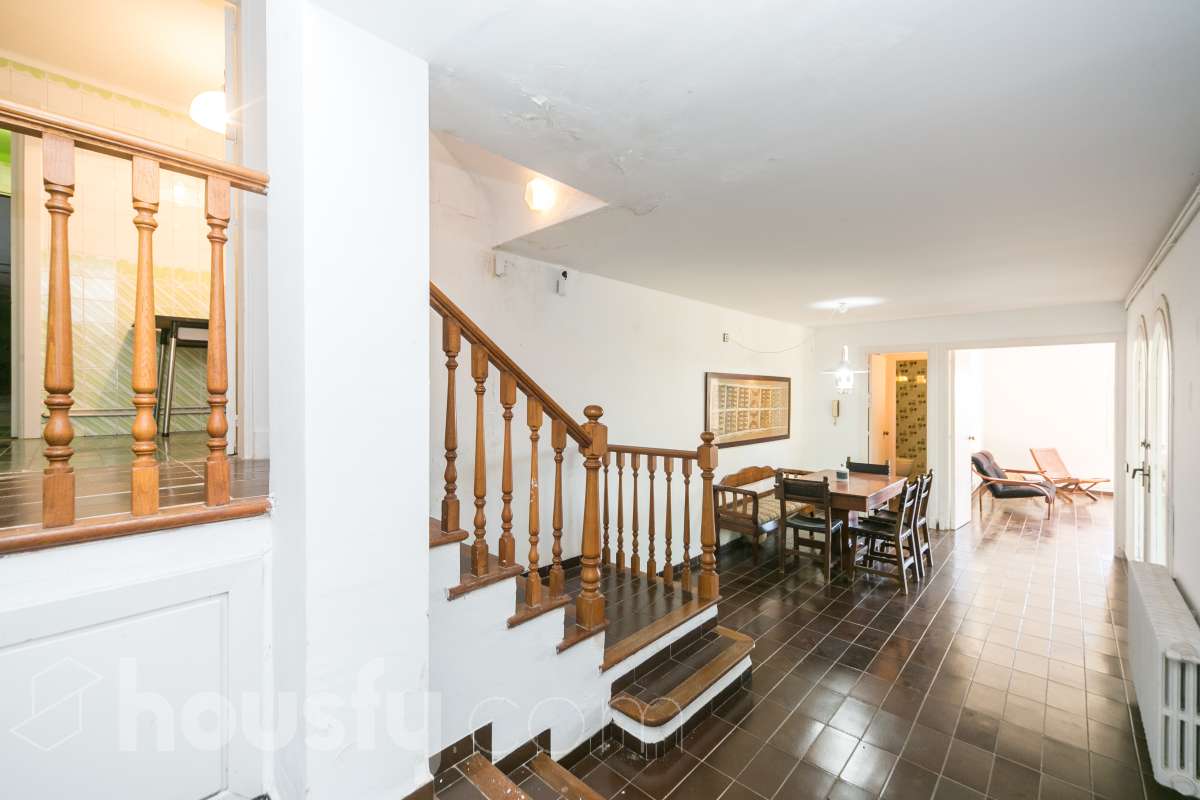 Espectacular casa con vistas al mar y 3.942 m² de parcela-47