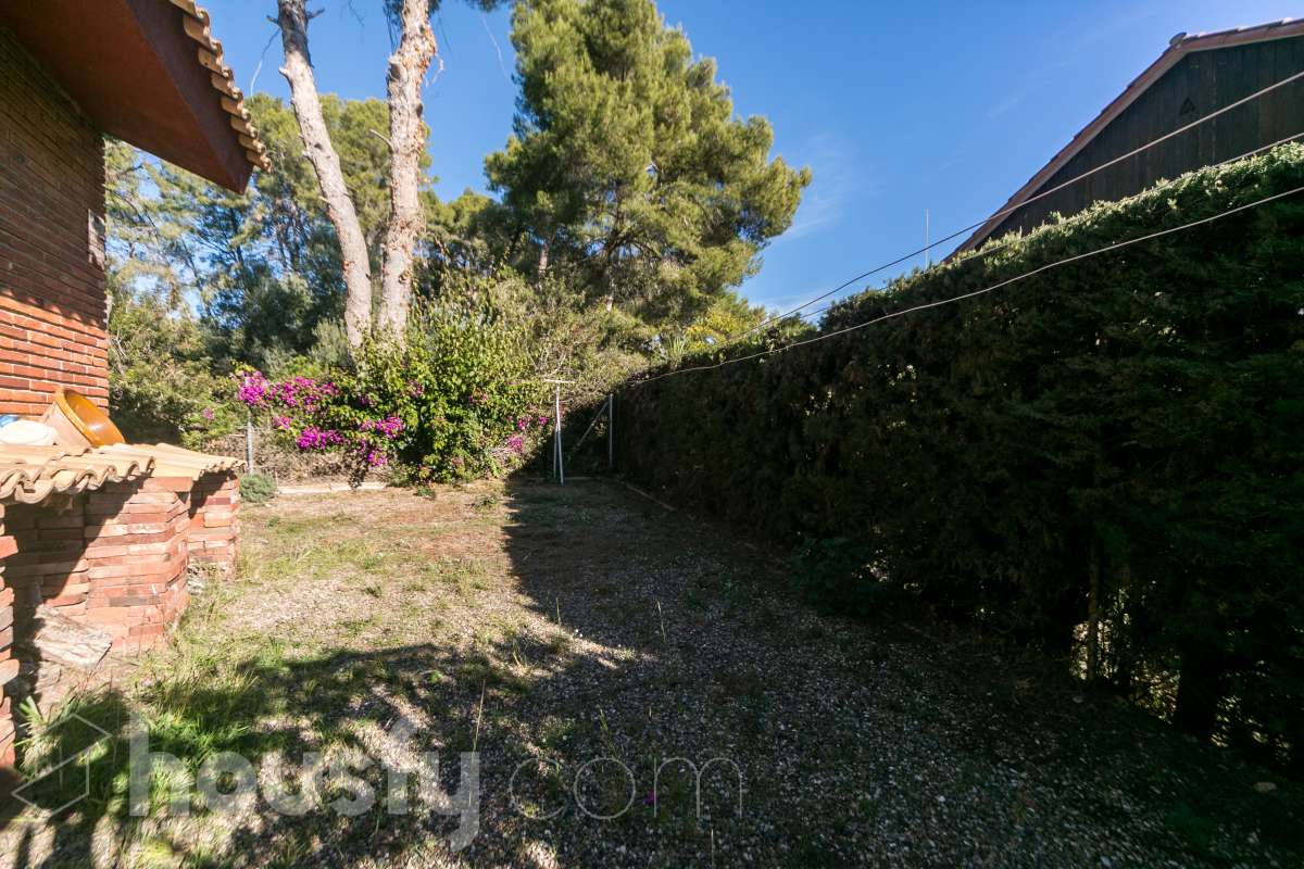 Espectacular casa con vistas al mar y 3.942 m² de parcela-81
