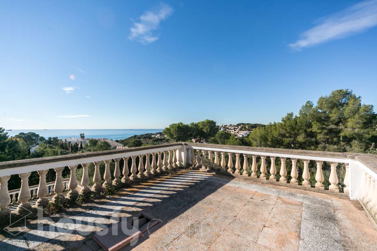 Espectacular casa con vistas al mar y 3.942 m² de parcela-65