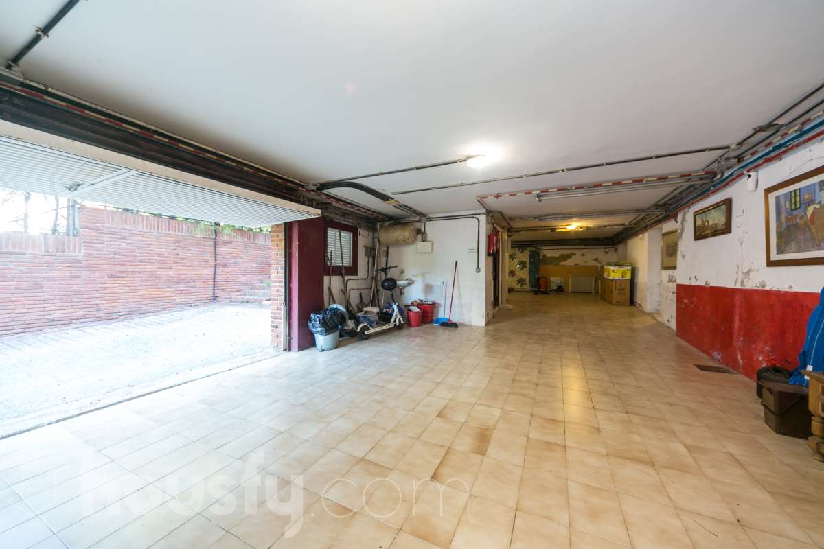 Espectacular casa con vistas al mar y 3.942 m² de parcela-82