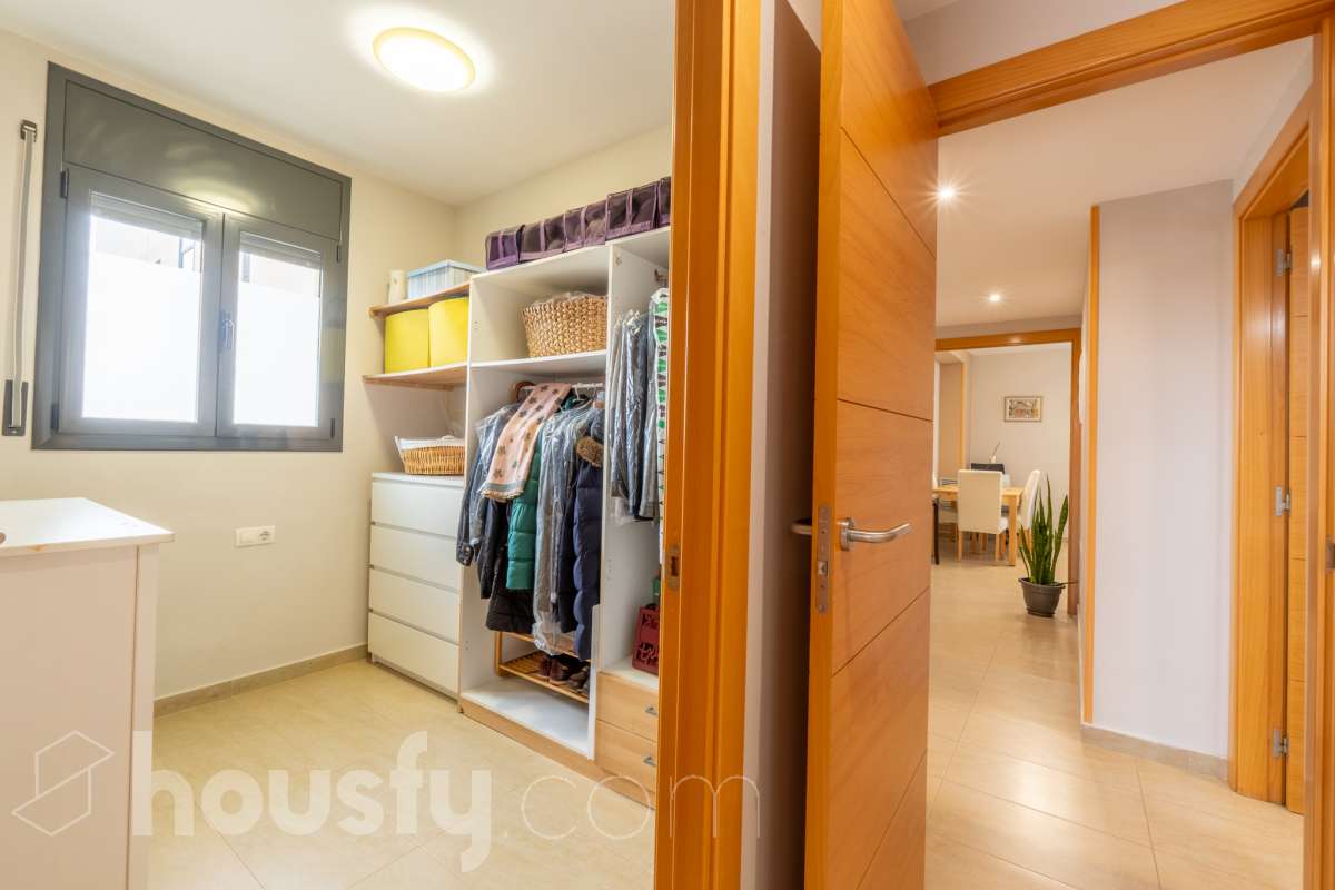 Genial piso en el Prat de Vilanova-20