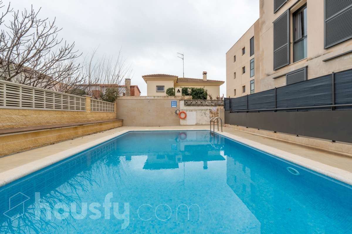 Genial piso en el Prat de Vilanova-3