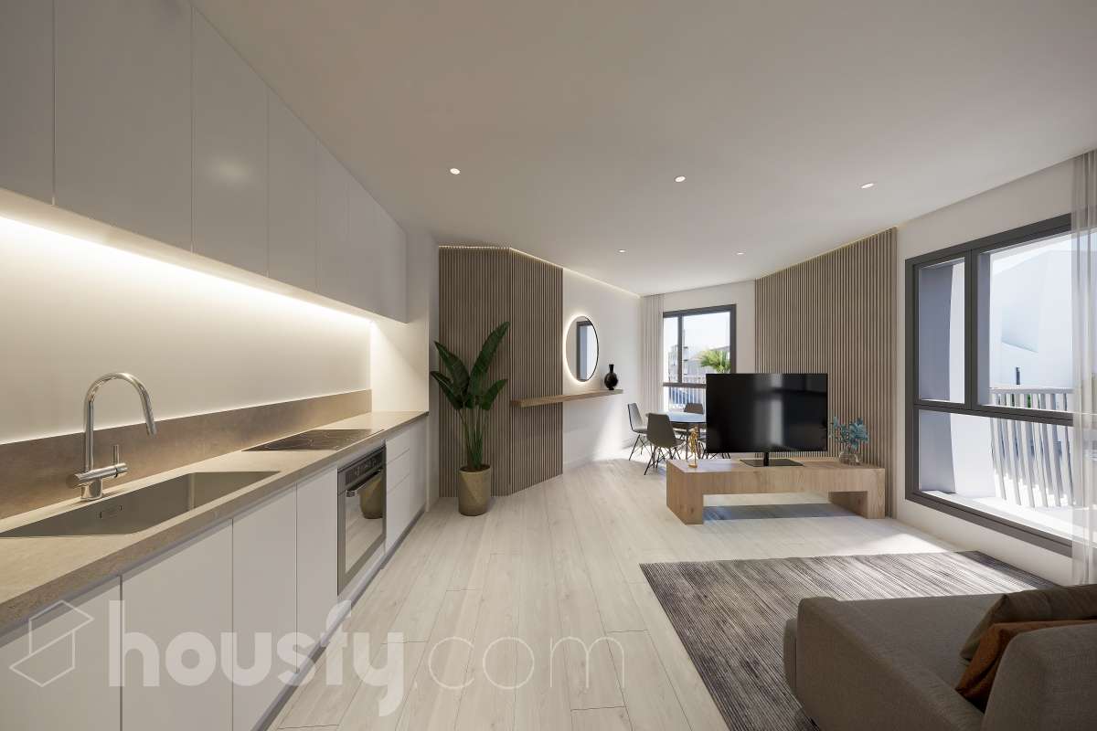 Housfy vende fantástico🏡 piso en el Barrio del Poble Nou en Vilafranca del Penedès en la zona del Tívoli . Buscas la comodidad de un piso moderno sin renunciar a la proximidad del centro? Presentamos esta exclusiva vivienda en la codiciada zona del Tívoli, en Vilafranca del Penedès. Ubicado en un edificio con pocos vecinos, este piso destaca por su tranquilidad, privacidad y acabados de calidad. Distribución de estancias -Salón-comedor -2 Dormitorios -1 Baño -Cocina equipada Características específicas - Sistema de calefacción por aerotérmica. -Ascensor -Aire acondicionado -Terraza -Plaza de garaje Zona y entorno Respecto a la ubicación, se sitúa en Vilafranca del Penedès, municipio de Barcelona. Esta propiedad se encuentra cerca de transporte público, colegios, supermercados y farmacias. Aviso legal El precio de venta no incluye gastos de la compraventa como notaría, registro, impuestos, ni tampoco honorarios agencia. Esta publicación no es vinculante. Consulta siempre la nota simple con Housfy antes de formalizar la compraventa. Sobre nosotros Housfy es la plataforma integral de servicios inmobiliarios. Nuestra combinación de expertos y tecnología pone al alcance de todo el mundo servicios cómodos, claros y seguros. AICAT número: 7922. Nos encargamos de la gestión y asesoramiento de la compra. ¡Olvídate de todo! Hacemos los trámites por ti. Y, si además necesitas financiación, ponemos a tu disposición un bróker hipotecario para ayudarte a conseguir las mejores condiciones para tu perfil económico. ¿Quieres visitarla? Contacta con Housfy y agenda tu visita sin compromiso. Más información en: housfy.com-3