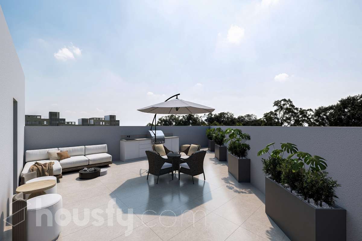 Housfy vende fantástico🏡 piso en el Barrio del Poble Nou en Vilafranca del Penedès en la zona del Tívoli . Buscas la comodidad de un piso moderno sin renunciar a la proximidad del centro? Presentamos esta exclusiva vivienda en la codiciada zona del Tívoli, en Vilafranca del Penedès. Ubicado en un edificio con pocos vecinos, este piso destaca por su tranquilidad, privacidad y acabados de calidad. Distribución de estancias -Salón-comedor -2 Dormitorios -1 Baño -Cocina equipada Características específicas - Sistema de calefacción por aerotérmica. -Ascensor -Aire acondicionado -Terraza -Plaza de garaje Zona y entorno Respecto a la ubicación, se sitúa en Vilafranca del Penedès, municipio de Barcelona. Esta propiedad se encuentra cerca de transporte público, colegios, supermercados y farmacias. Aviso legal El precio de venta no incluye gastos de la compraventa como notaría, registro, impuestos, ni tampoco honorarios agencia. Esta publicación no es vinculante. Consulta siempre la nota simple con Housfy antes de formalizar la compraventa. Sobre nosotros Housfy es la plataforma integral de servicios inmobiliarios. Nuestra combinación de expertos y tecnología pone al alcance de todo el mundo servicios cómodos, claros y seguros. AICAT número: 7922. Nos encargamos de la gestión y asesoramiento de la compra. ¡Olvídate de todo! Hacemos los trámites por ti. Y, si además necesitas financiación, ponemos a tu disposición un bróker hipotecario para ayudarte a conseguir las mejores condiciones para tu perfil económico. ¿Quieres visitarla? Contacta con Housfy y agenda tu visita sin compromiso. Más información en: housfy.com-2