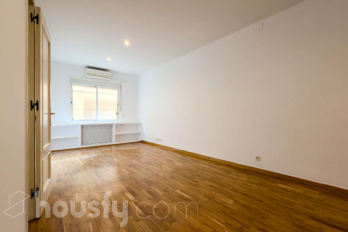 Genial piso en Sarrià-Sant Gervasi-3