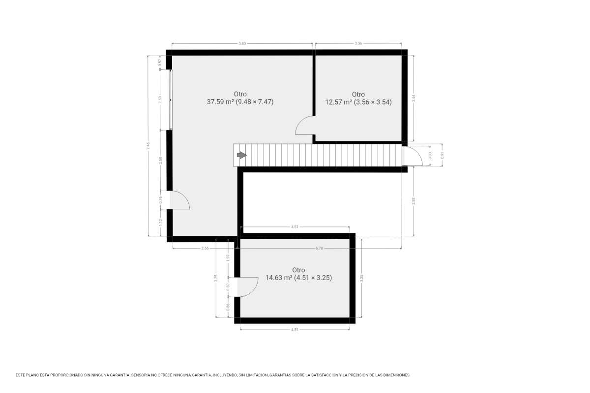 Housfy vende 🏡 fabulosa casa ubicada en Torrelles de Foix, Este acogedor chalet independiente es el equilibrio perfecto. Situado en una zona privilegiada de Torrelles de Foix, disfrutarás de un entorno natural inigualable, aire puro y las mejores vistas a la montaña, todo ello a un paso de los núcleos urbanos y servicios principales. Dispone de 198m2 útiles (verificados con la Dirección General de Catastro). Construida en el año: 1975. Distribución de estancias: -Salón-comedor -4 Dormitorios -2 Baños -Cocina equipada Características específicas: -Cédula de habitabilidad -Armario empotrado -Aire acondicionado -Suite con baño -Trastero -Amueblado -Calefacción -Electrodomésticos -Gres/cerámica -Balcón -Terraza -Patio -Vistas a la montaña -Jardín privado -Chimenea -Despacho -Lavadero -1 Plaza de garaje Zona y entorno: Respecto a la ubicación, se sitúa en Torrelles de Foix, municipio de Barcelona. Esta propiedad se encuentra cerca de transporte público, colegios, supermercados y farmacias. Aviso legal El precio de venta no incluye gastos de la compraventa como notaría, registro, impuestos, ni tampoco honorarios agencia. Esta publicación no es vinculante. Consulta siempre la nota simple con Housfy antes de formalizar la compraventa. Sobre nosotros Housfy es la plataforma integral de servicios inmobiliarios. Nuestra combinación de expertos y tecnología pone al alcance de todo el mundo servicios cómodos, claros y seguros. AICAT número: 7922. Nos encargamos de la gestión y asesoramiento de la compra. ¡Olvídate de todo! Hacemos los trámites por ti. Y, si además necesitas financiación, ponemos a tu disposición un bróker hipotecario para ayudarte a conseguir las mejores condiciones para tu perfil económico. ¿Quieres visitarla? Contacta con Housfy y agenda tu visita sin compromiso. Más información en: housfy.com-46