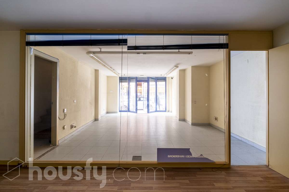 Fabuloso local en Cornellà de Llobregat-7