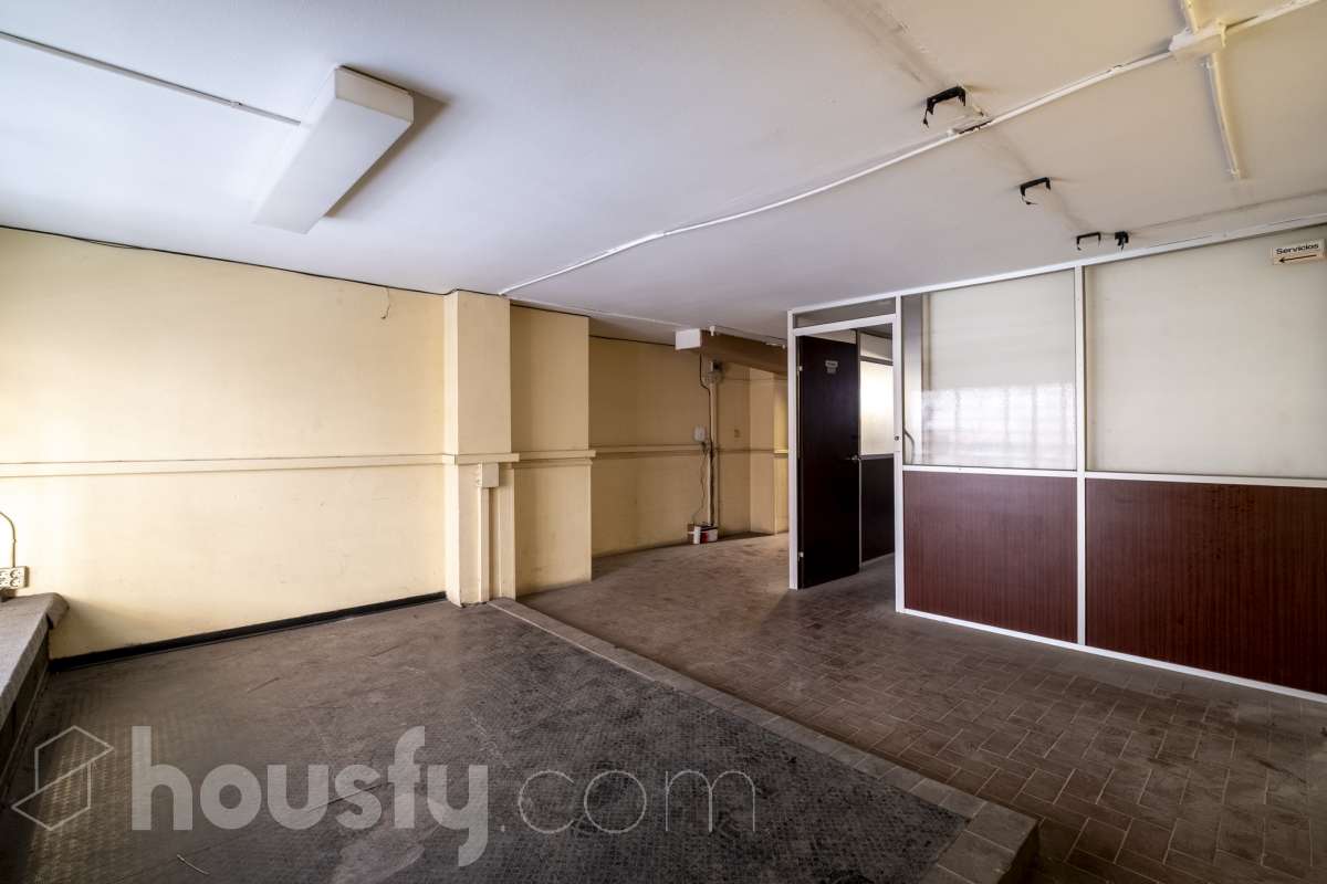 Fabuloso local en Cornellà de Llobregat-24
