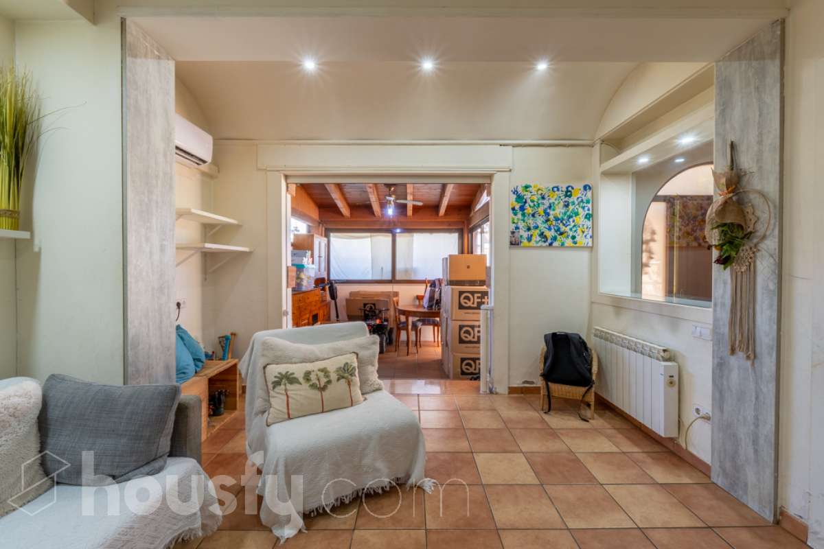 Casa independiente de 3 vientos con piscina y apartamento independiente en el centro de Sant Pere de Ribes-5