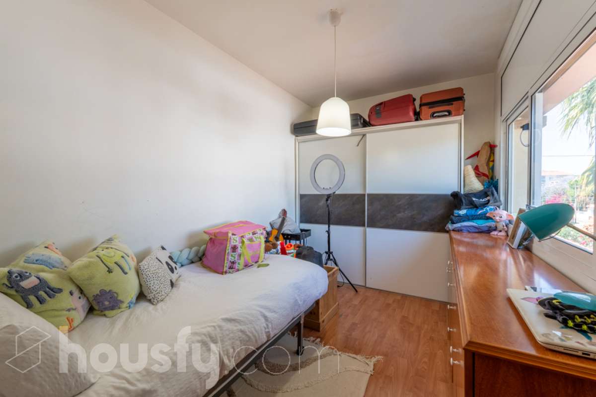 Casa independiente de 3 vientos con piscina y apartamento independiente en el centro de Sant Pere de Ribes-6