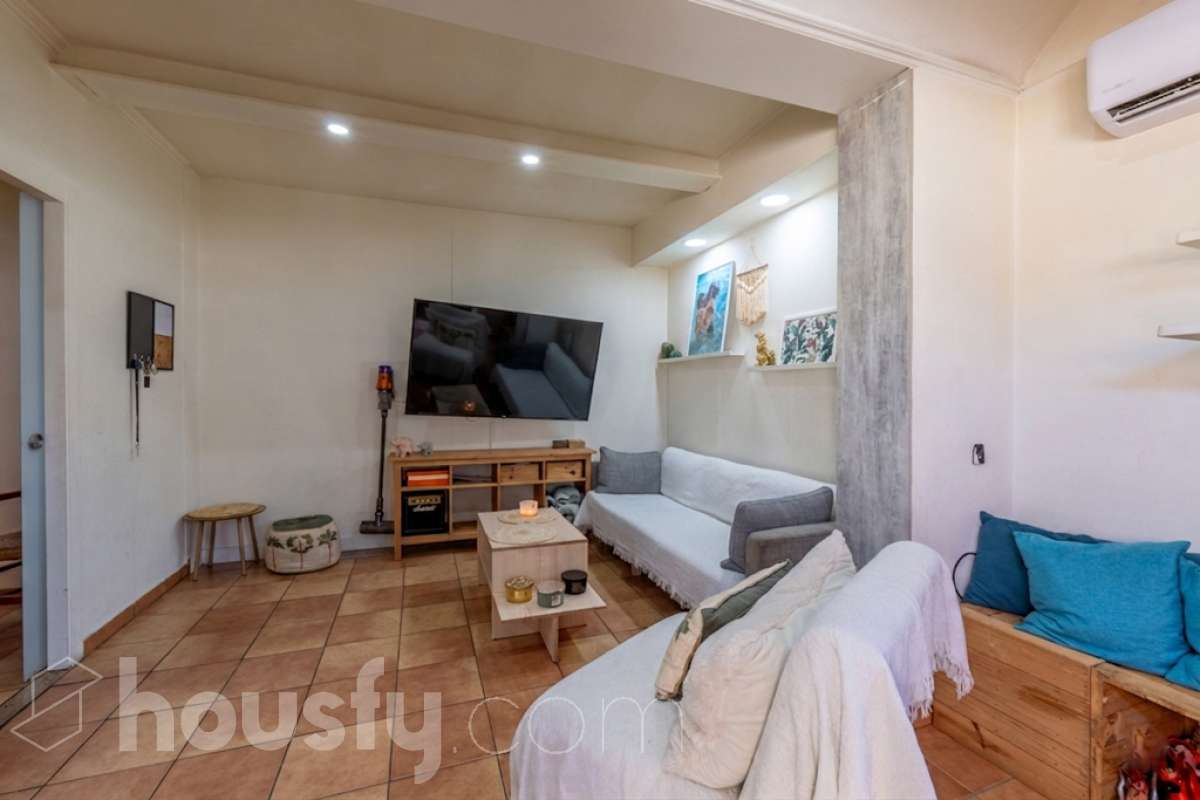 Casa independiente de 3 vientos con piscina y apartamento independiente en el centro de Sant Pere de Ribes-4