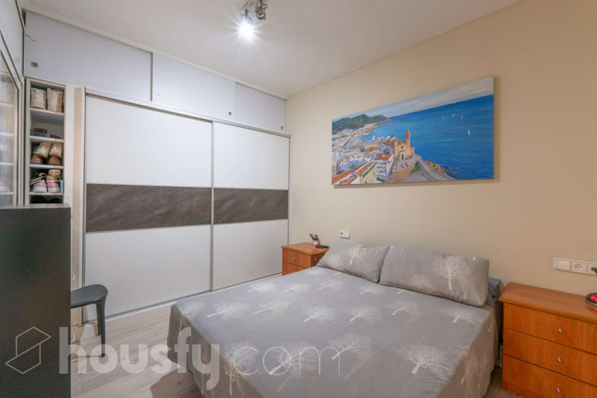 Casa independiente de 3 vientos con piscina y apartamento independiente en el centro de Sant Pere de Ribes-11