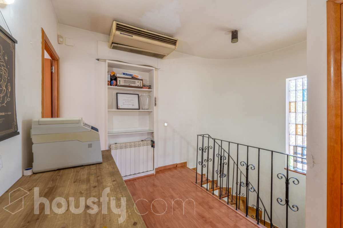 Casa independiente de 3 vientos con piscina y apartamento independiente en el centro de Sant Pere de Ribes-28