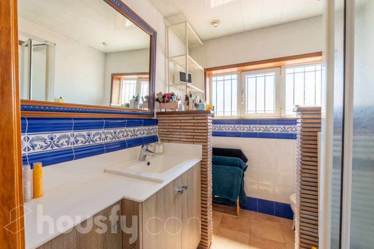 Casa independiente de 3 vientos con piscina y apartamento independiente en el centro de Sant Pere de Ribes-17