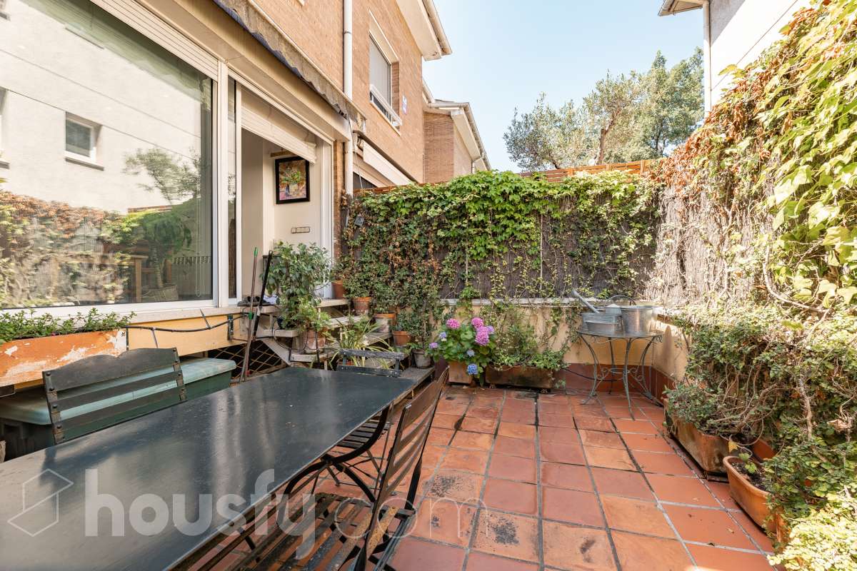 Exclusiva vivienda con jardín privado, solárium al sur y piscina comunitaria-51