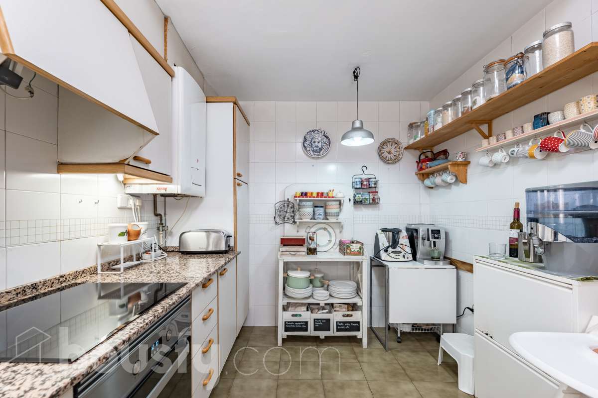Exclusiva vivienda con jardín privado, solárium al sur y piscina comunitaria-14
