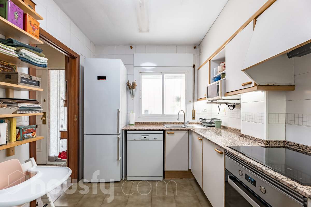 Exclusiva vivienda con jardín privado, solárium al sur y piscina comunitaria-21