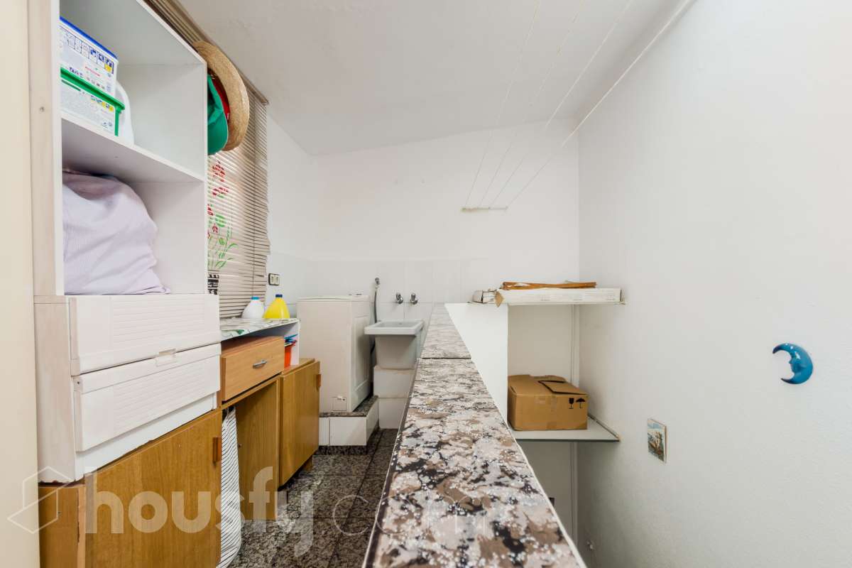 -ITE
-POSIBILIDAD DE HACER 2 CASAS
-VISTAS A BCN-34