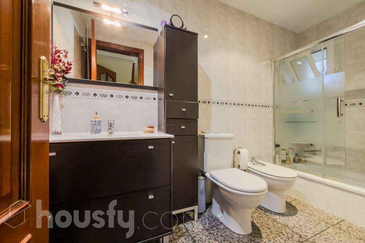 -ITE
-POSIBILIDAD DE HACER 2 CASAS
-VISTAS A BCN-3