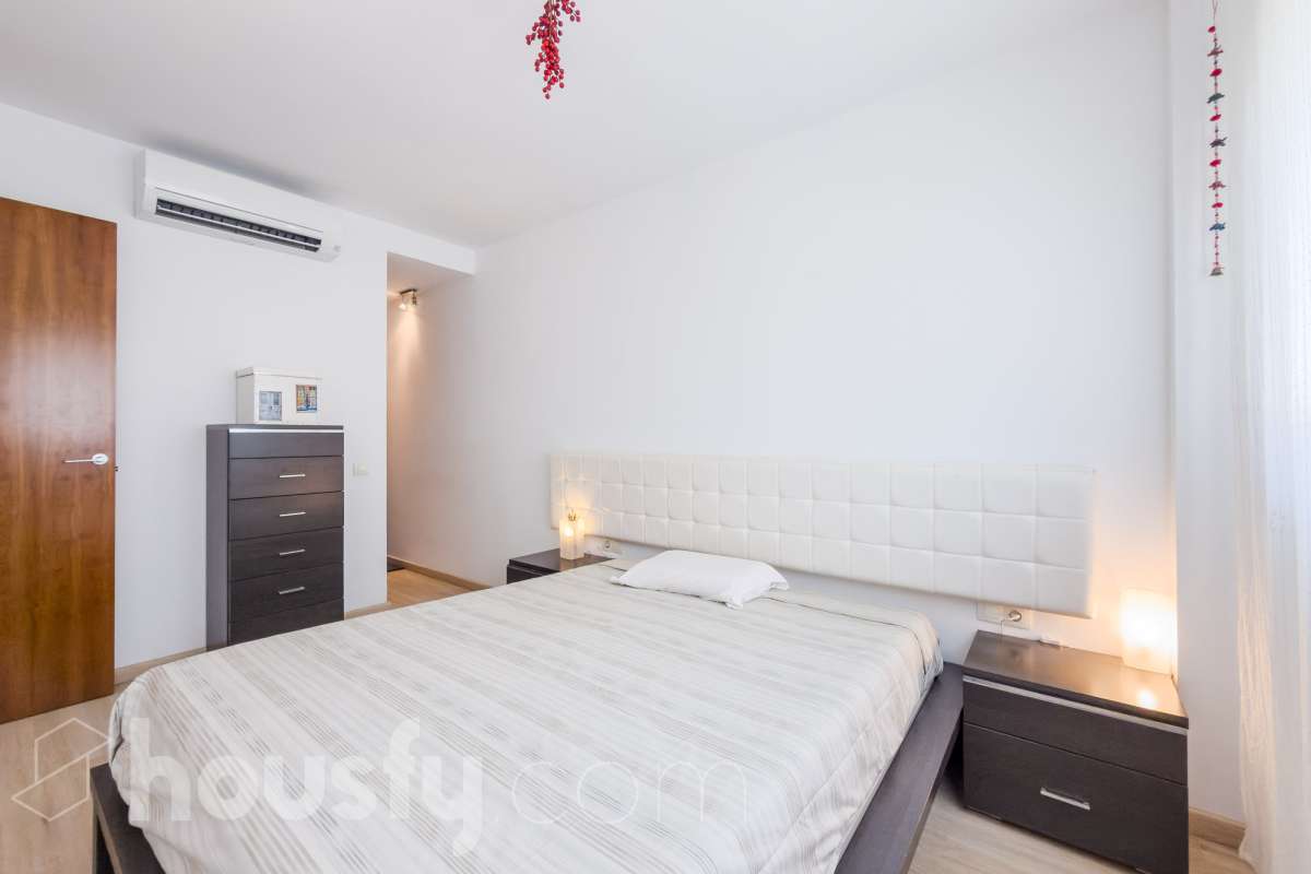 Housfy vende 🏡 luminoso piso ubicado en Badalona, el cuál consta de 66m2 útiles (verificados con la Dirección General de Catastro). Construi-22