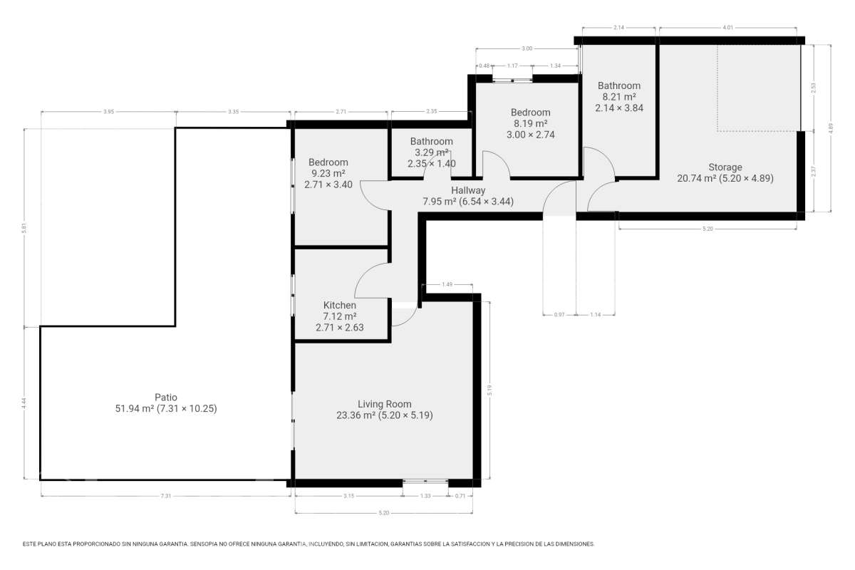 Housfy vende 🏡 fabulosa planta baja esquinera con gran terraza, local con acceso directo y plaza de garaje Antes de entrar en esta vivienda ya se percibe que no es una planta baja cualquiera. Se trata de una planta baja esquinera, totalmente exterior, que destaca por su luminosidad, amplitud y la comodidad de tener todos los espacios en una sola planta. La vivienda dispone de dos dormitorios y dos baños completos, con una distribución práctica y acogedora. El salón, amplio y muy luminoso, tiene acceso directo a una magnífica terraza privada de 40 m², perfecta para disfrutar de comidas al aire libre, crear una zona de relax o simplemente aprovechar un espacio exterior durante todo el año. Uno de los grandes valores añadidos de esta propiedad es su local o almacén, situado en la misma planta y comunicado directamente con la vivienda, además de contar con salida independiente a la calle. Un espacio muy versátil que puede destinarse a almacén, despacho, estudio, gimnasio o cualquier otro uso que se adapte a las necesidades del nuevo propietario. La vivienda incluye además una plaza de garaje en el mismo edificio, aportando un extra de comodidad en el día a día. Una oportunidad diferente, ideal para quienes buscan una vivienda cómoda, luminosa y con un espacio adicional que ofrece múltiples posibilidades. Contacta con nosotros para más información o para concertar una visita. Te encantará. Aviso legal El precio de venta no incluye gastos de la compraventa como notaría, registro, impuestos, ni tampoco honorarios agencia. Esta publicación no es vinculante. Consulta siempre la nota simple con Housfy antes de formalizar la compraventa. Sobre nosotros Housfy es la plataforma integral de servicios inmobiliarios. Nuestra combinación de expertos y tecnología pone al alcance de todo el mundo servicios cómodos, claros y seguros. AICAT número: 7922. Nos encargamos de la gestión y asesoramiento de la compra. ¡Olvídate de todo! Hacemos los trámites por ti. Y, si además necesitas financiación, ponemos a tu disposición un bróker hipotecario para ayudarte a conseguir las mejores condiciones para tu perfil económico. ¿Quieres visitarla? Contacta con Housfy y agenda tu visita sin compromiso. Más información en: housfy.com-32