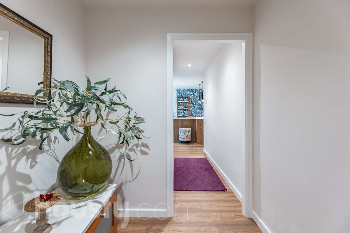 Piso completo y recién reformado, 4 habitaciones y 2 baños, cocina completamente equipada, totalmente exterior con inmejorable ubicación en-37