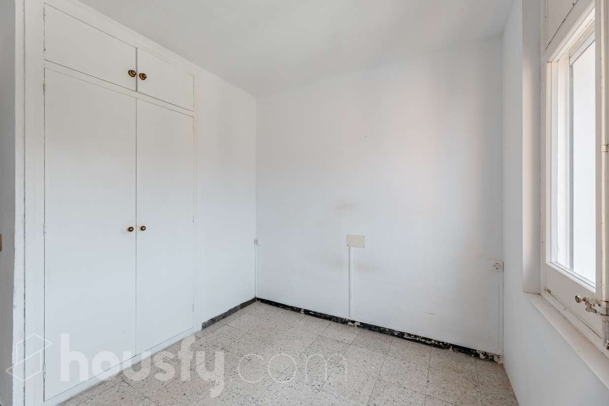 Oportunidad en Vallpineda: luminoso piso con terraza-15