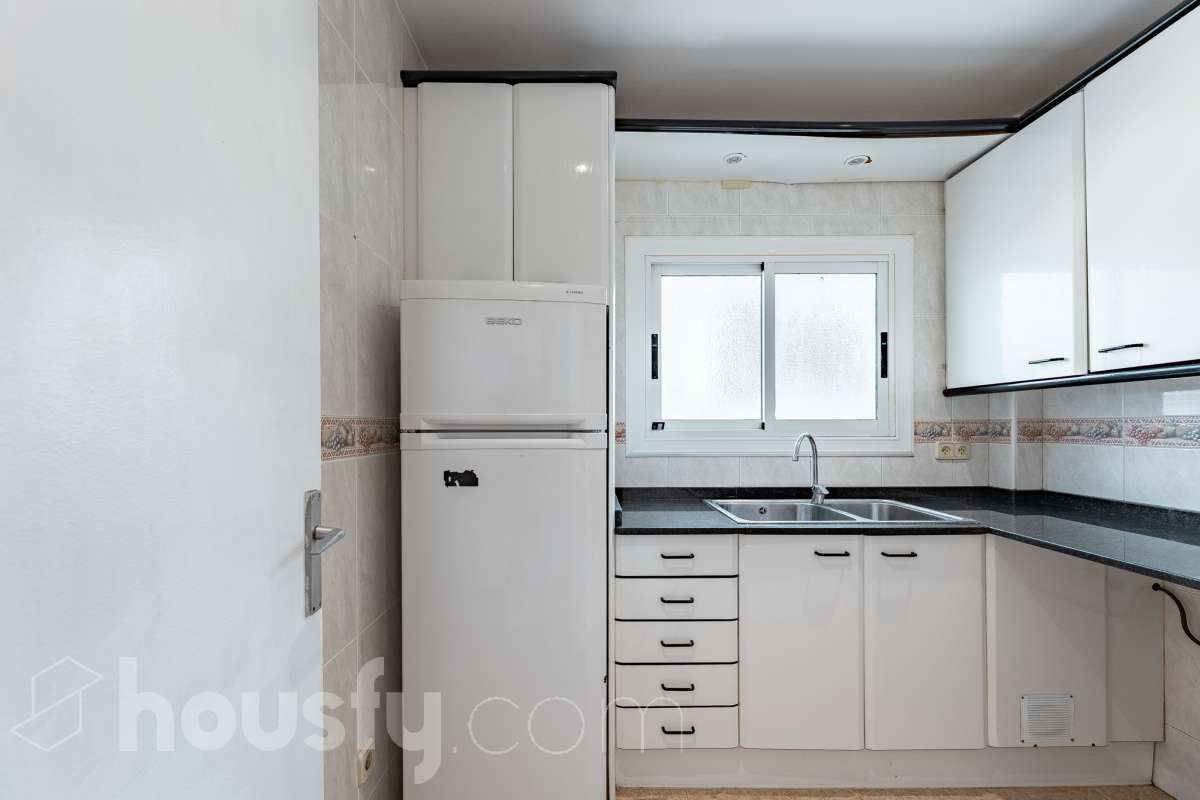 Oportunidad en Vallpineda: luminoso piso con terraza-16