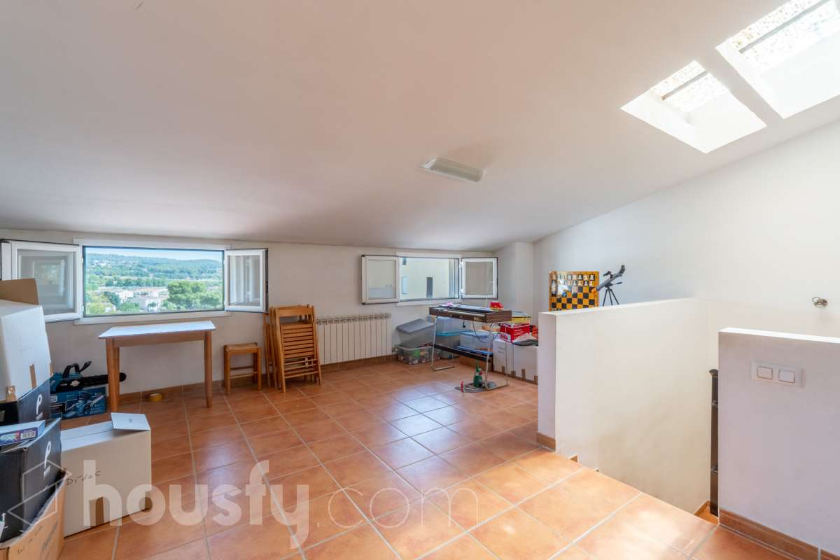 Estupenda casa en Font-Rubí-12