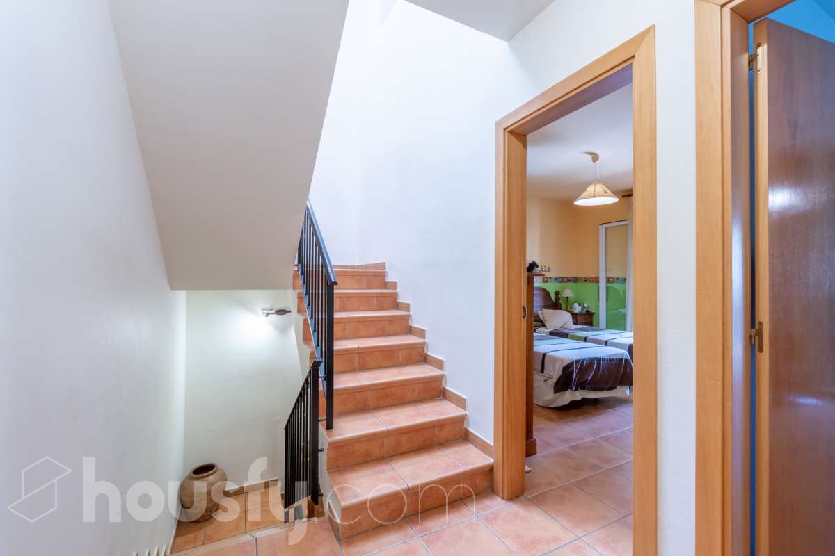 Estupenda casa en Font-Rubí-30
