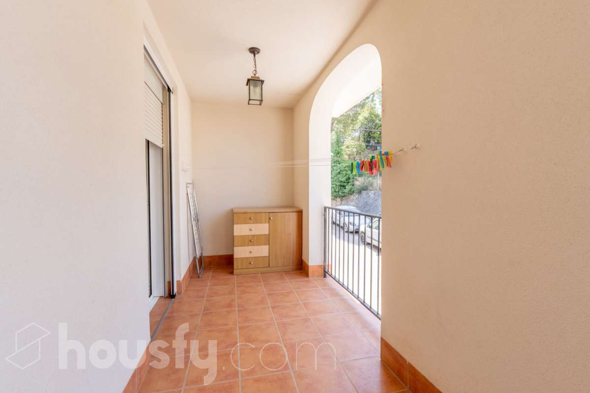 Estupenda casa en Font-Rubí-33